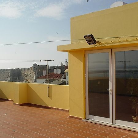 Residencial Popular Hotel Peniche Esterno foto