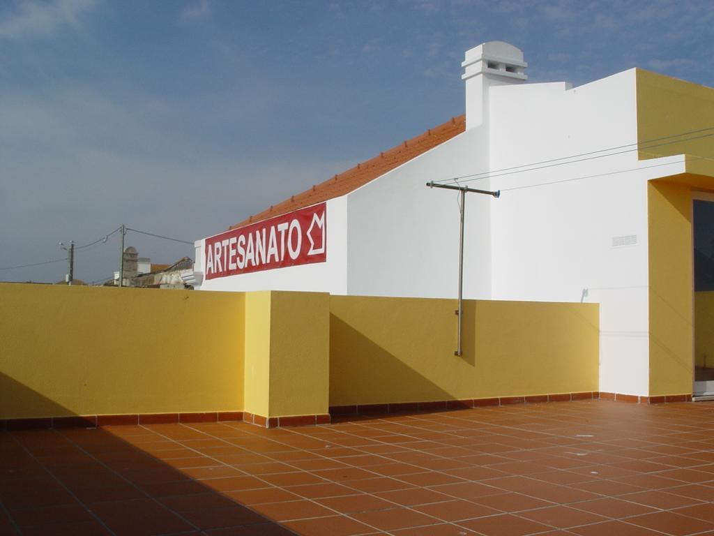 Residencial Popular Hotel Peniche Esterno foto